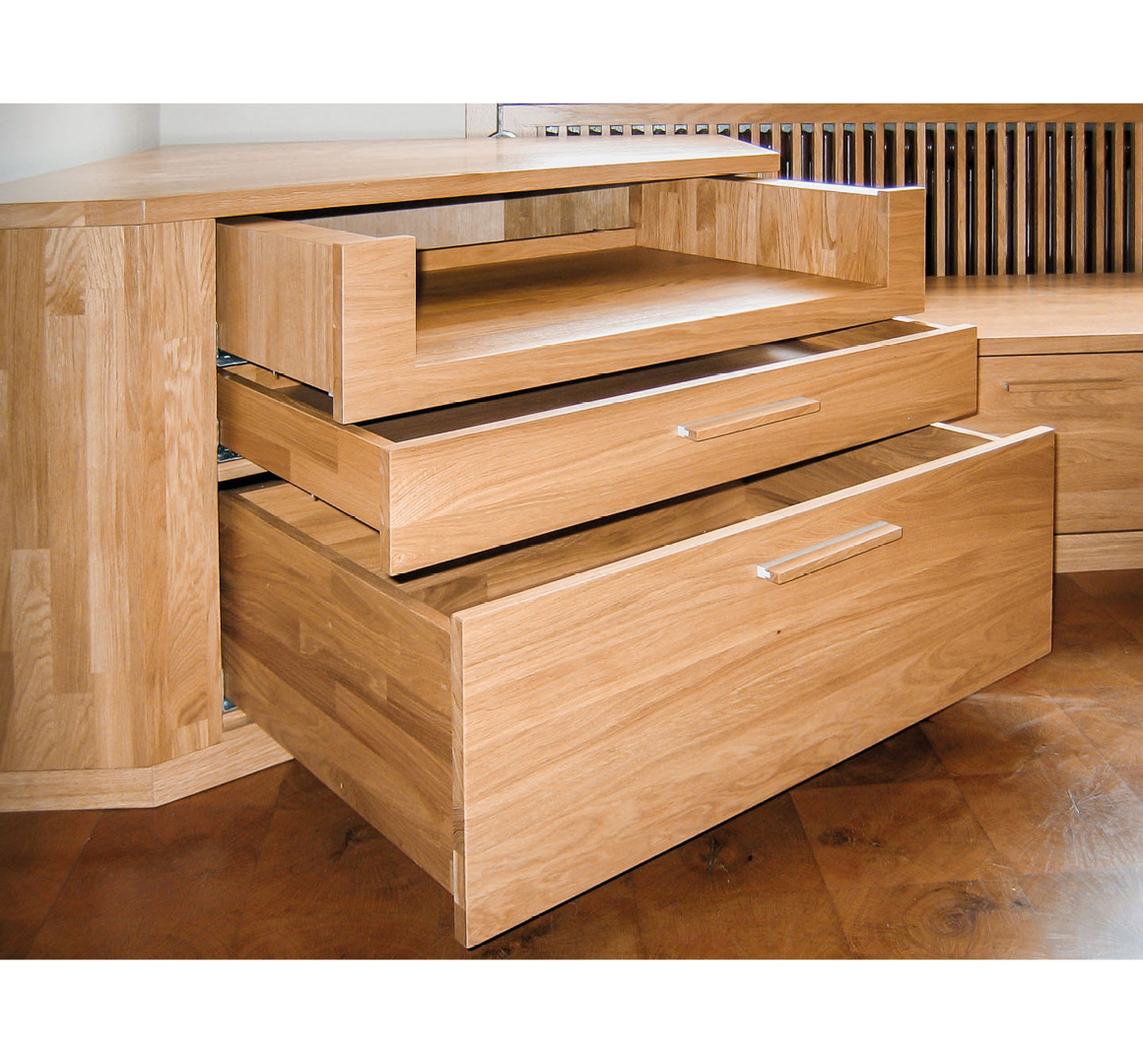 Maßgefertigter Schubladenschrank für Wohnzimmer von Innenausbau Schüll